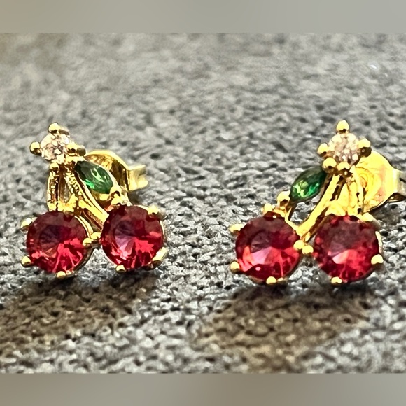 Set of 4 bracelets, 2 earrings and 1 nose ring. All NEW! - Picture 9 of 14